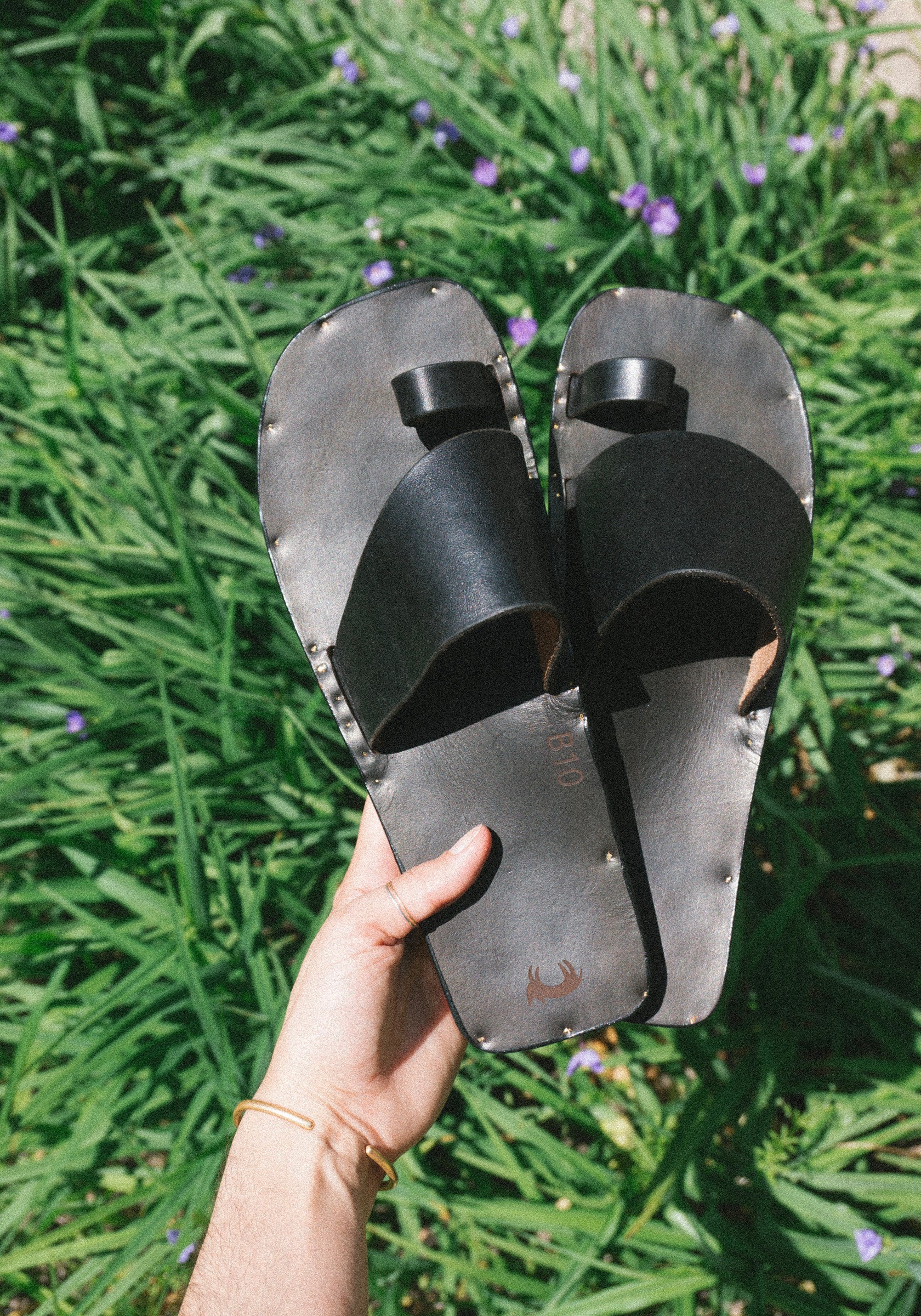 激安！特価品 Neumann Jutta Alice VESTIGE – Black in Sandal 靴