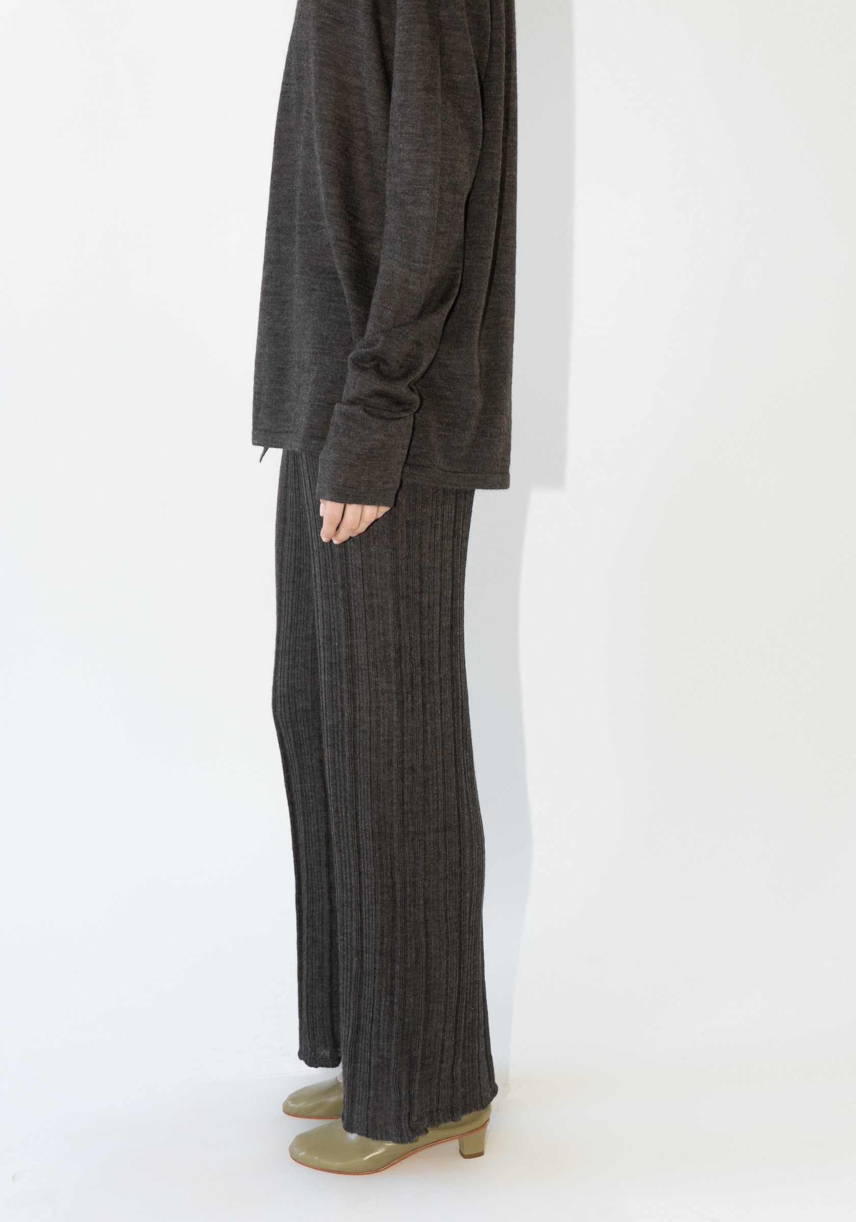 Plisse Pants in Blackened