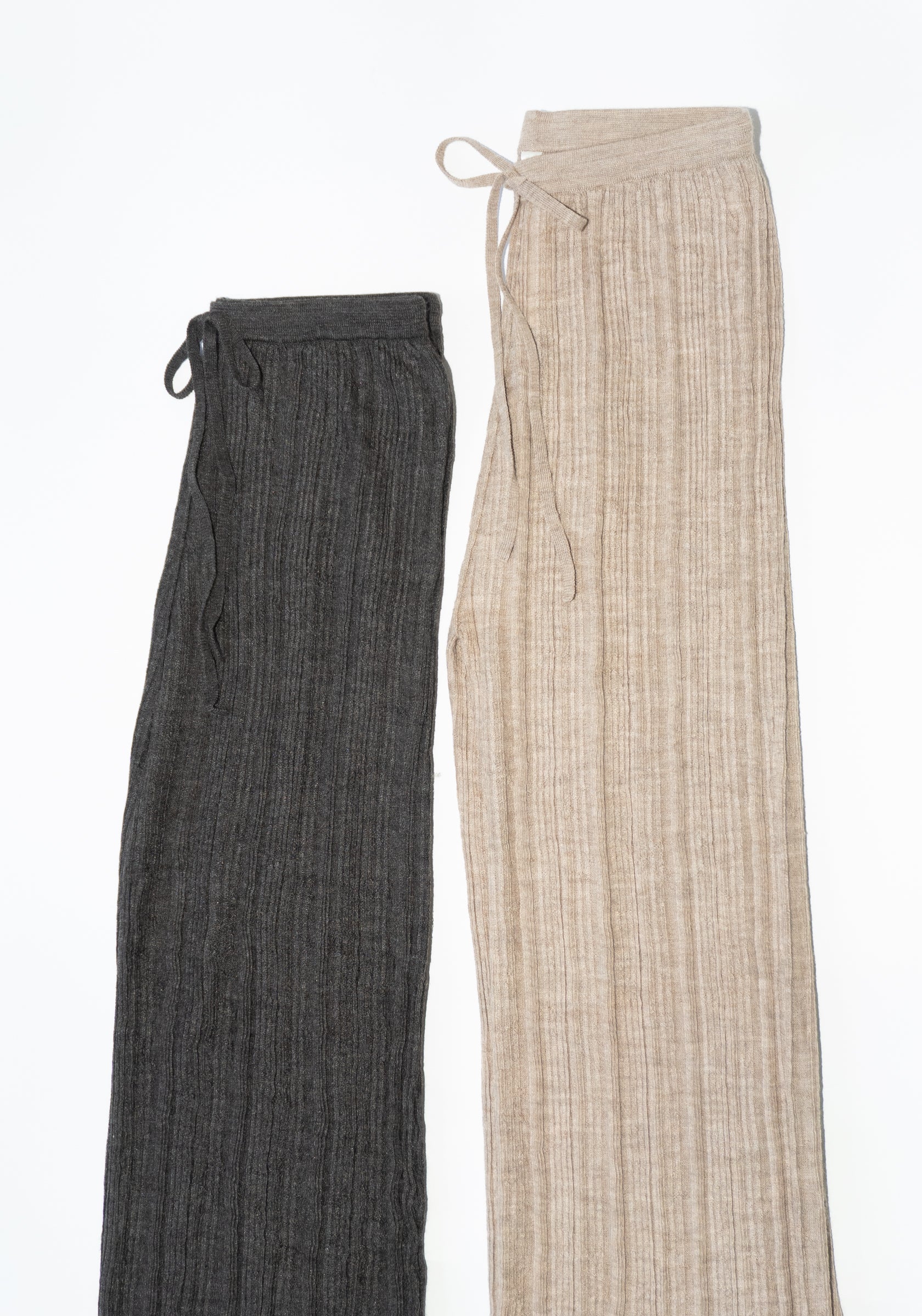 新品未使用⭐️Lauren Manoogian Lap  パンツ Lauren Manoogian Plisse Pants in Oak – VESTIGE