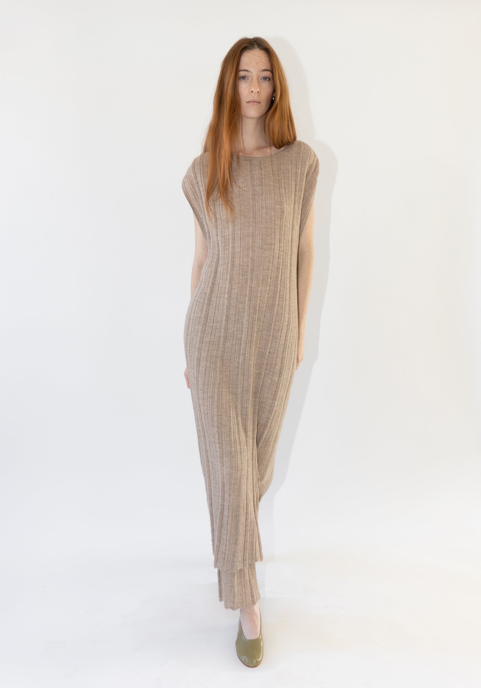 Plisse Caftan in Oak