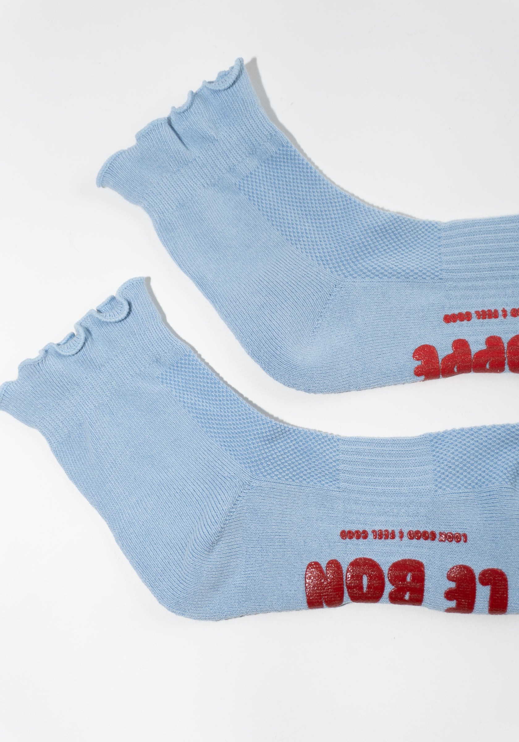 Le Bon Shoppe Ruffled Hugger Crew Socks in Periwinkle and Red