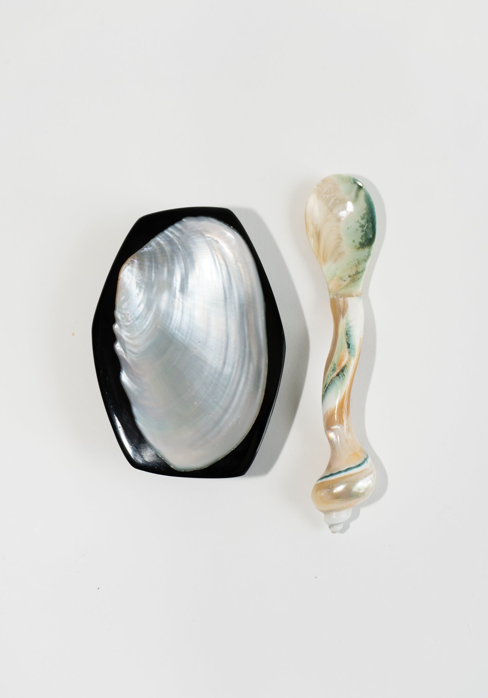 Small Shell Caviar Dish