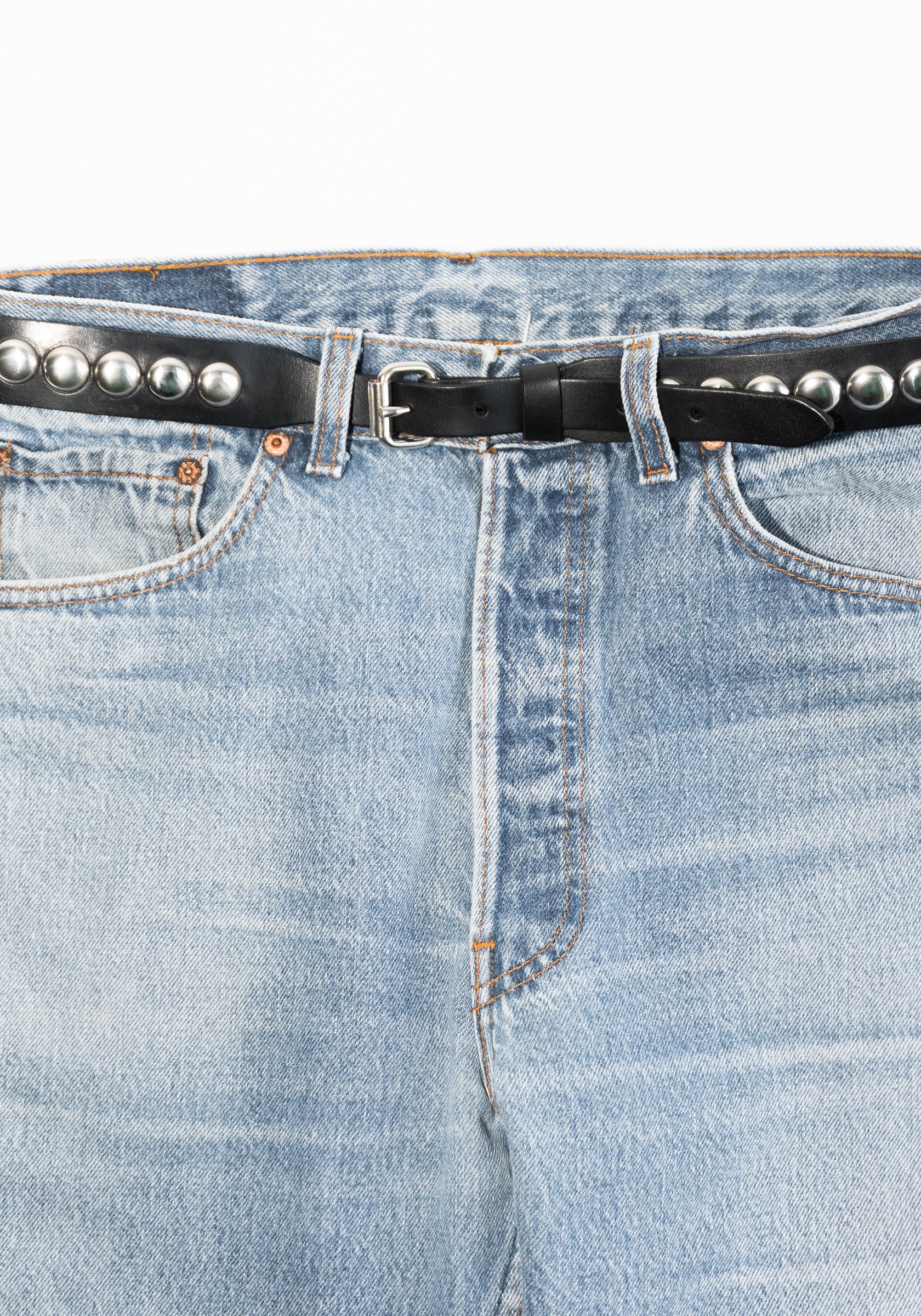 Latigo Leather Conch Stud Belt in Black