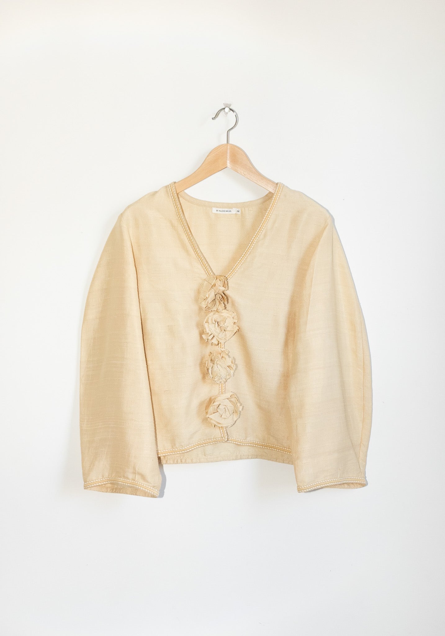 Clothing – Page 4 – VESTIGE