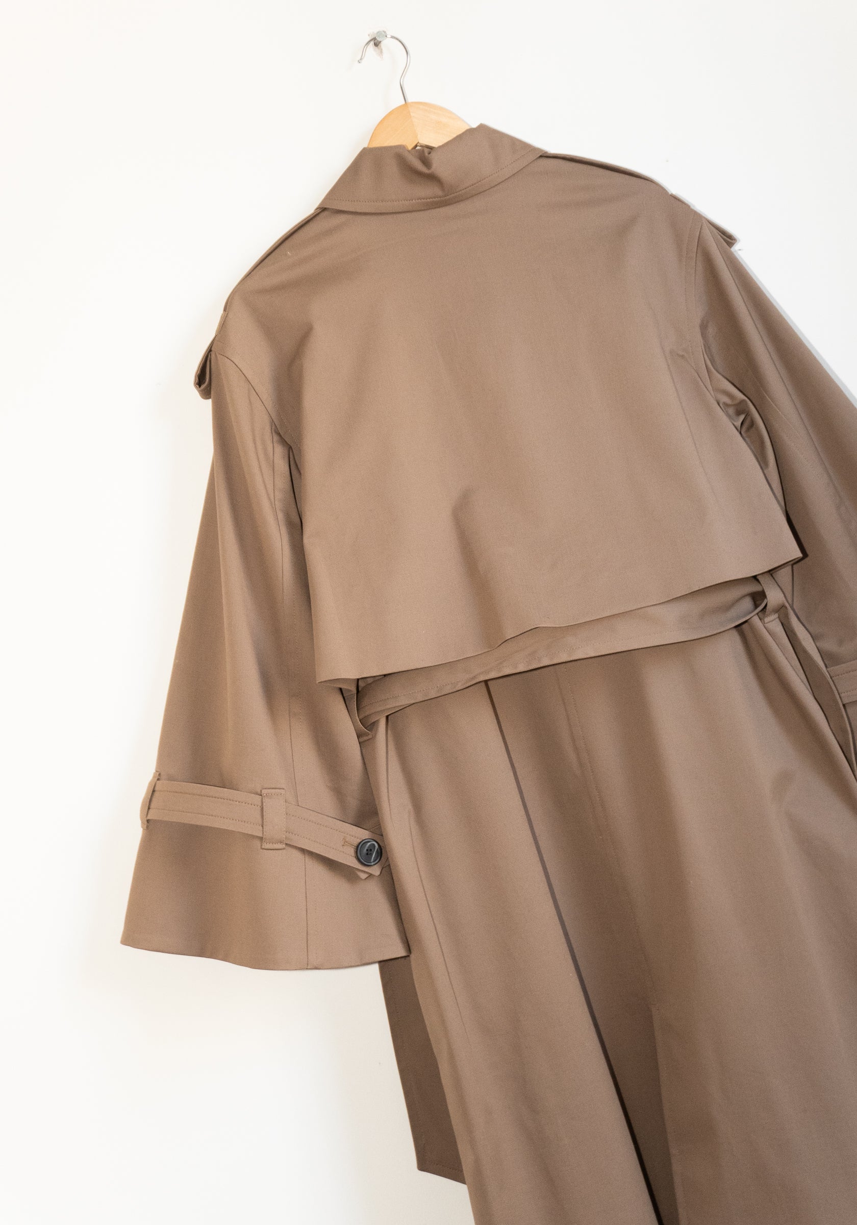 By Malene Birger Alaya Trench in Fossil