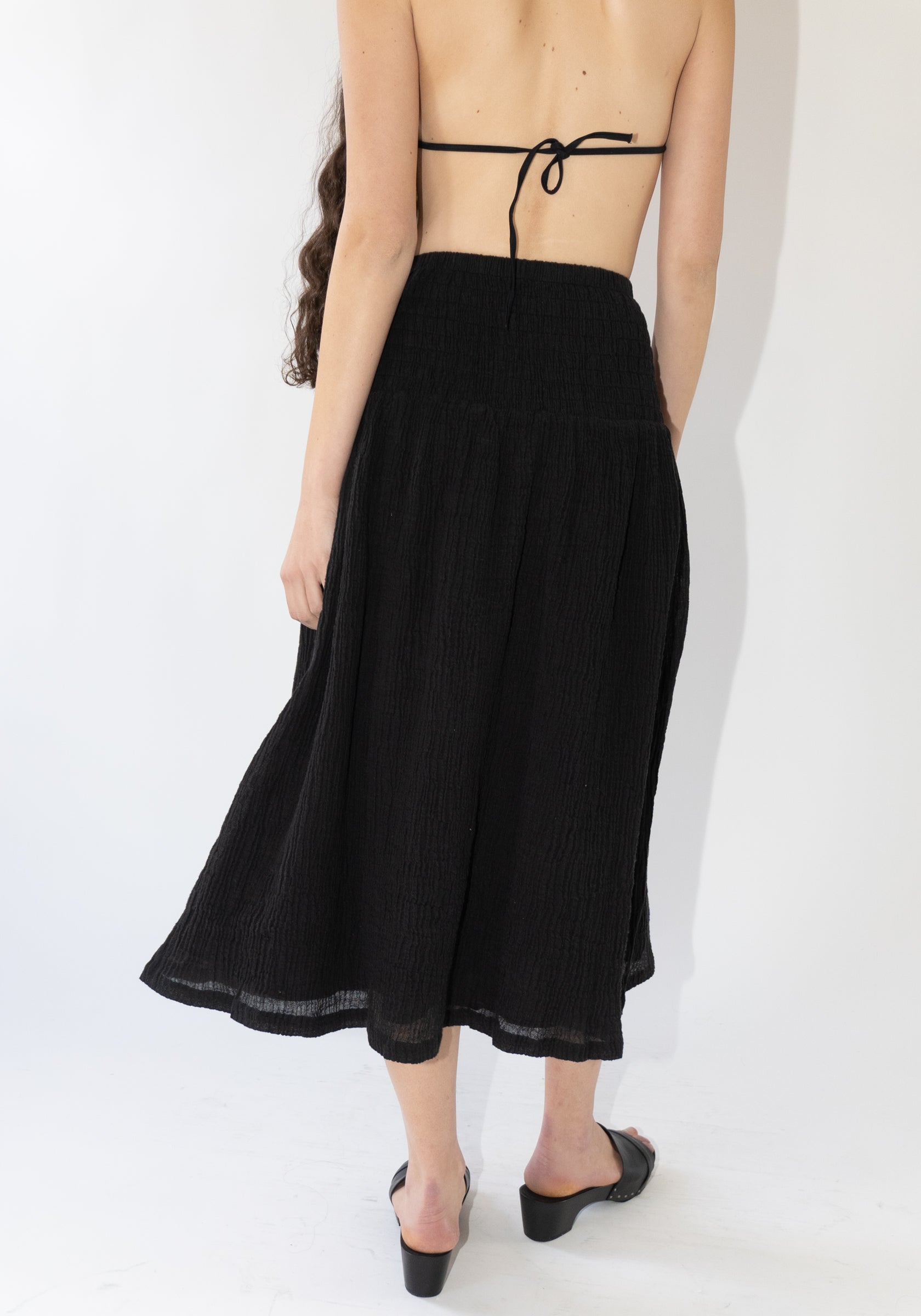 Sol Smocked Gauze Skirt in Black