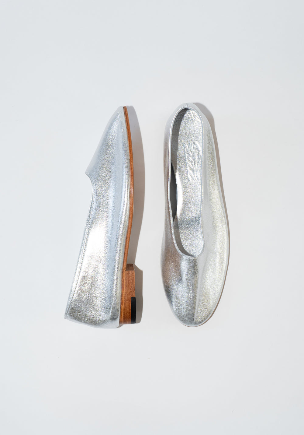 Martiniano Glove Flats in Silver