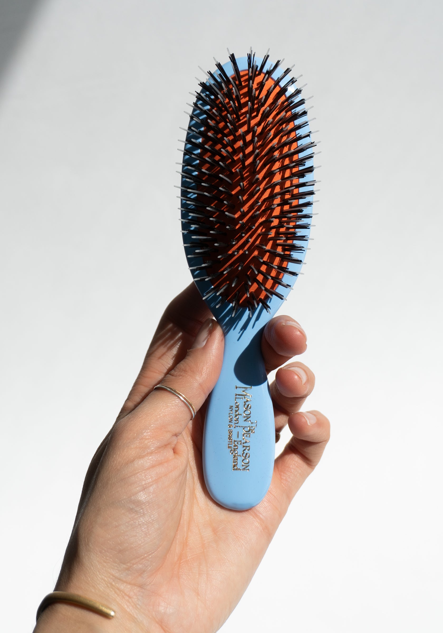 Mason Pearson Pocket Mixture Brush in Blue

