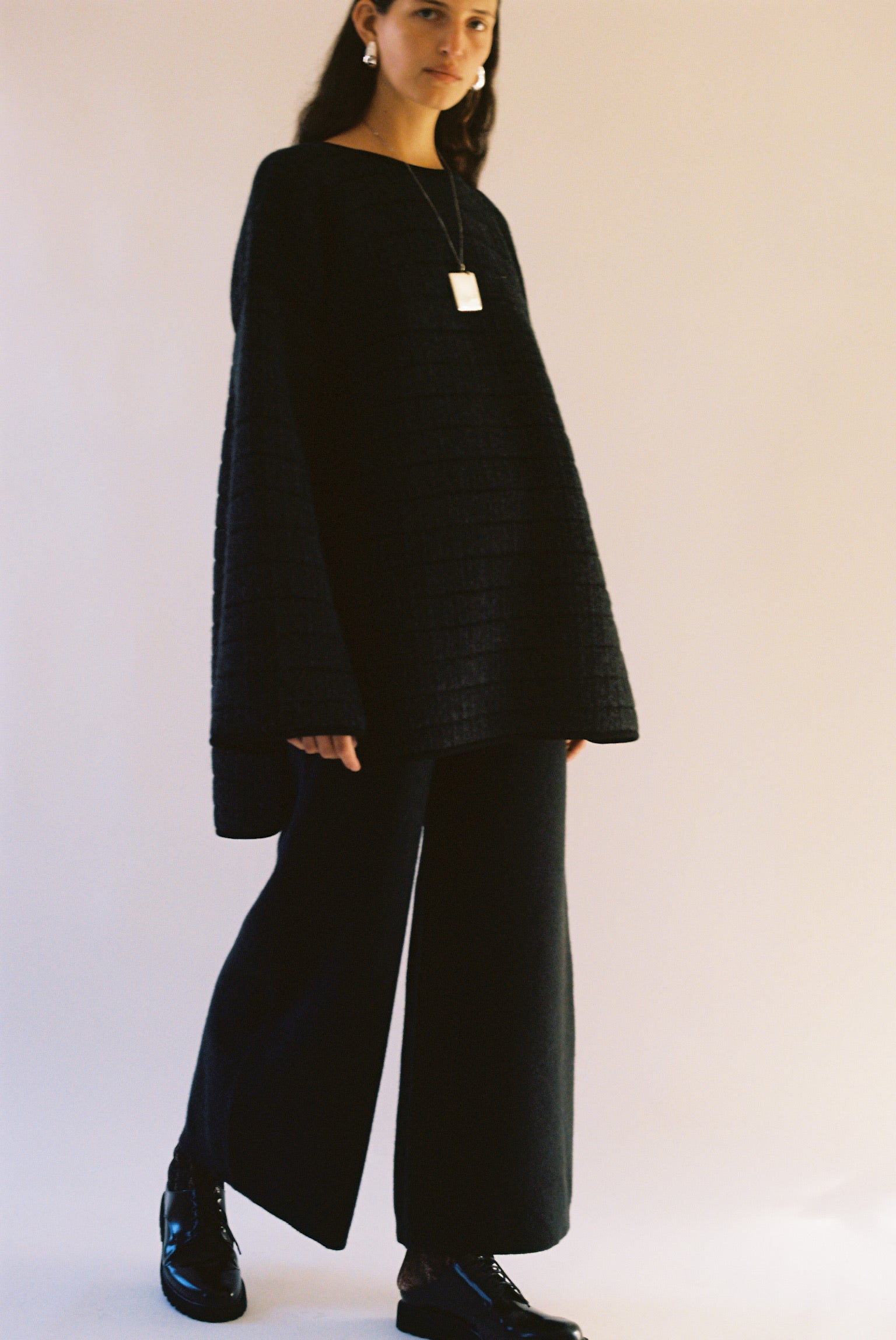 Tami Pullover in Black