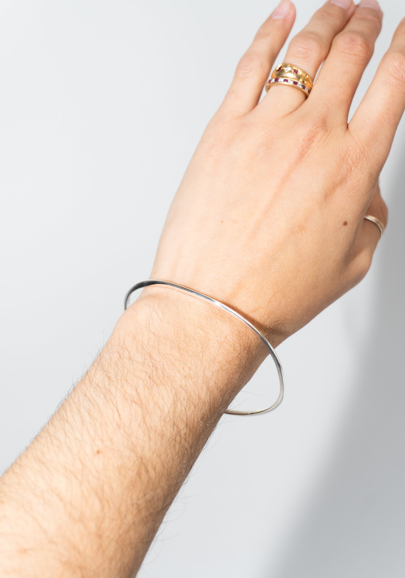 Dajia Bangle in Silver