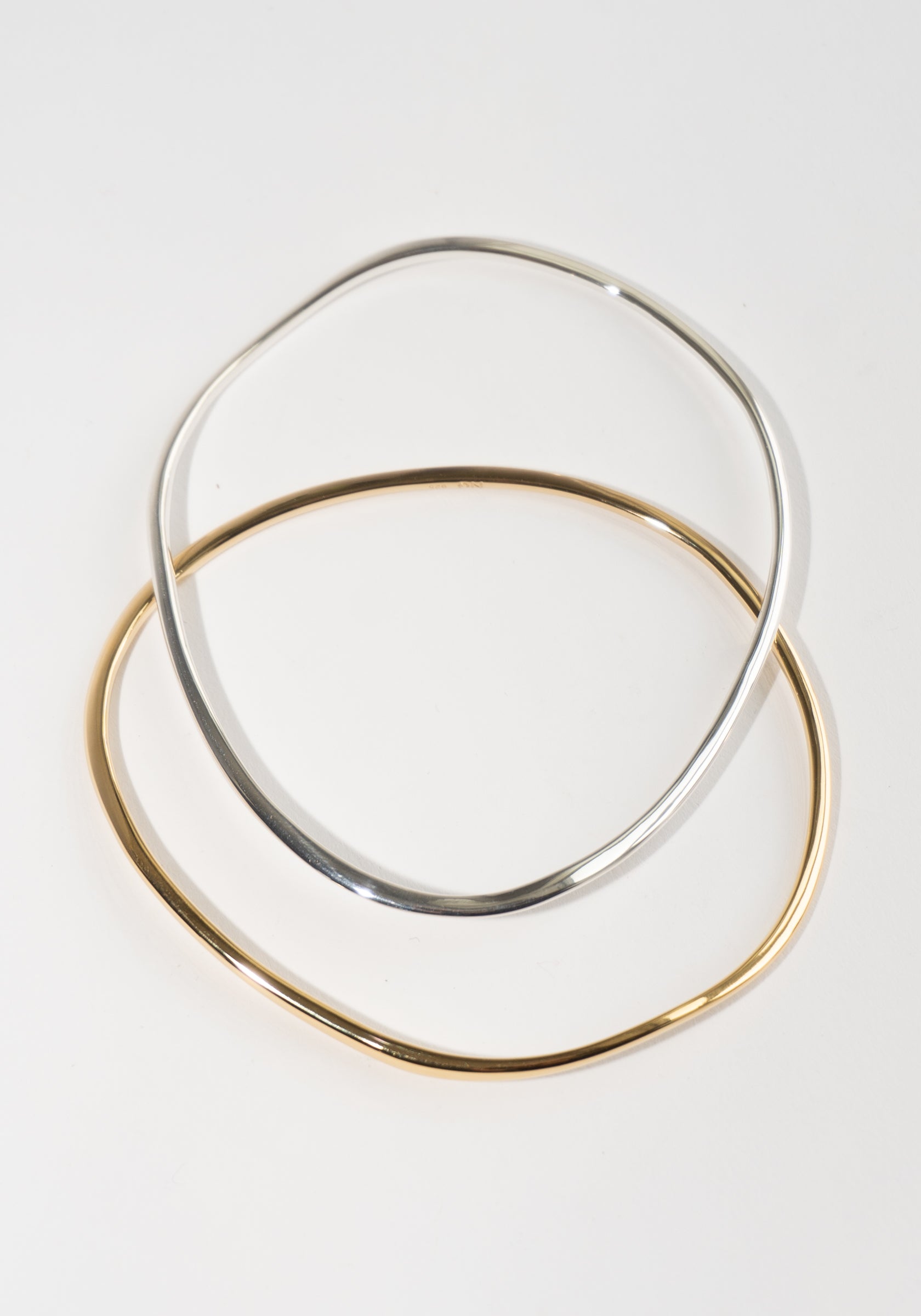 Dajia Bangle in Gold