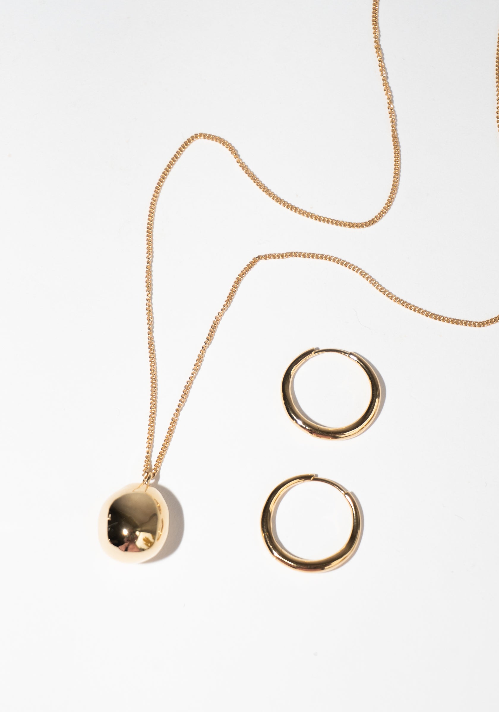 Drop Necklace in Gold