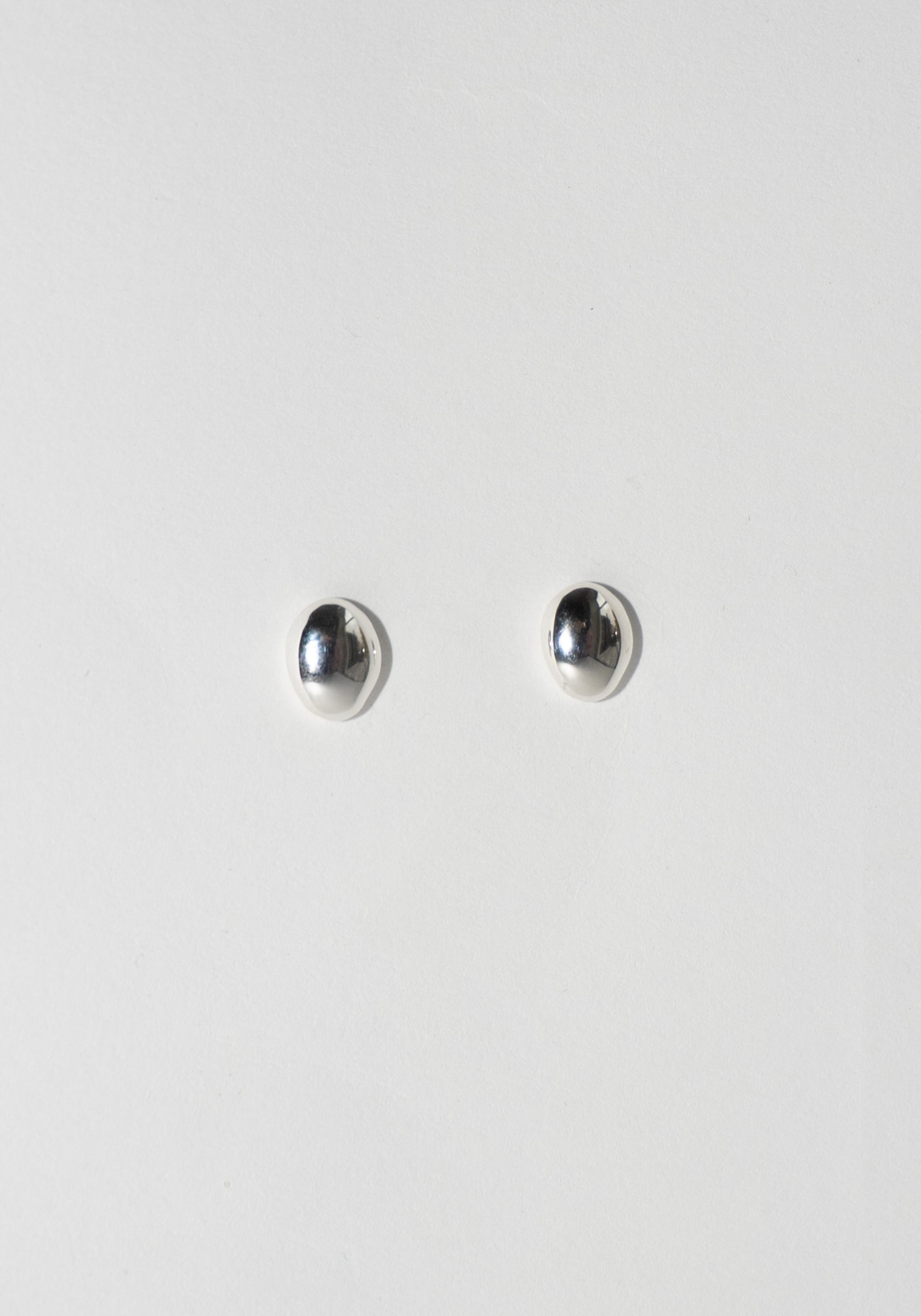 Figure Studs in Silver