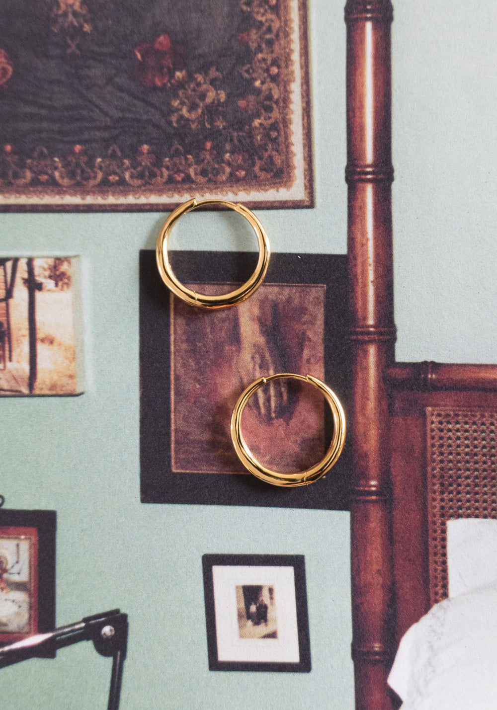 Momento Mini Hoops in Gold