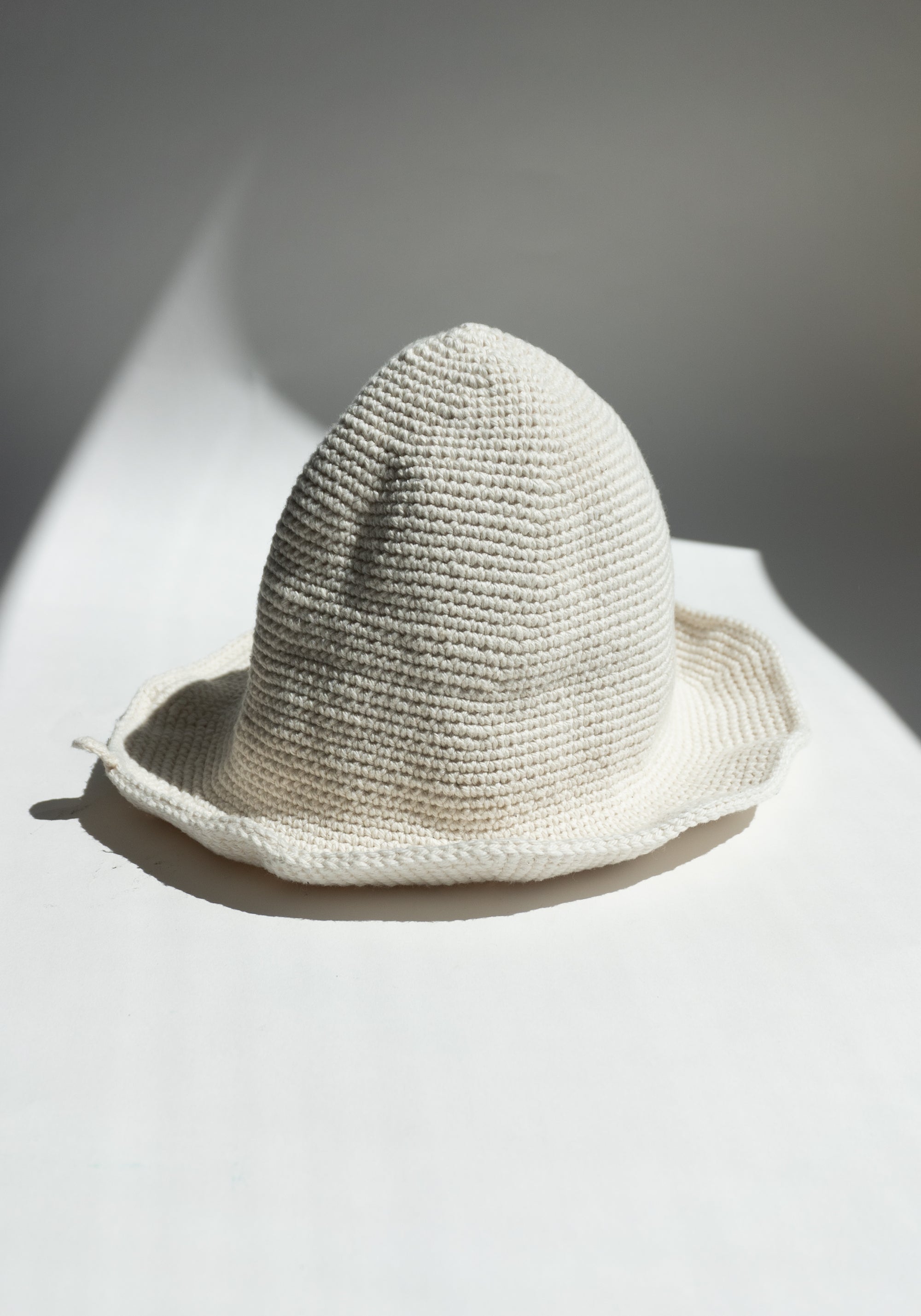 Jami Hat in Off White