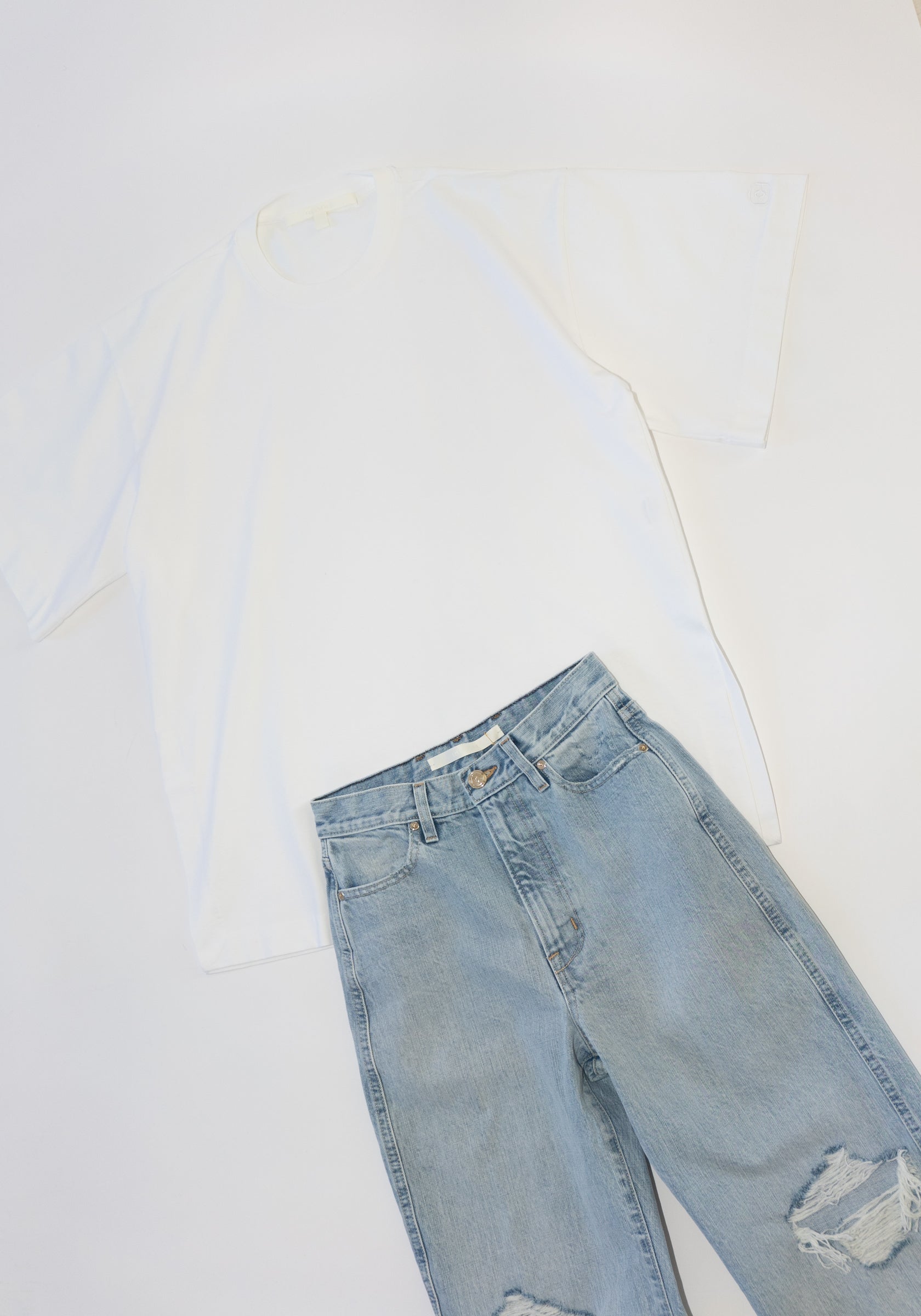 RÙADH Holt Oversized Tee in White