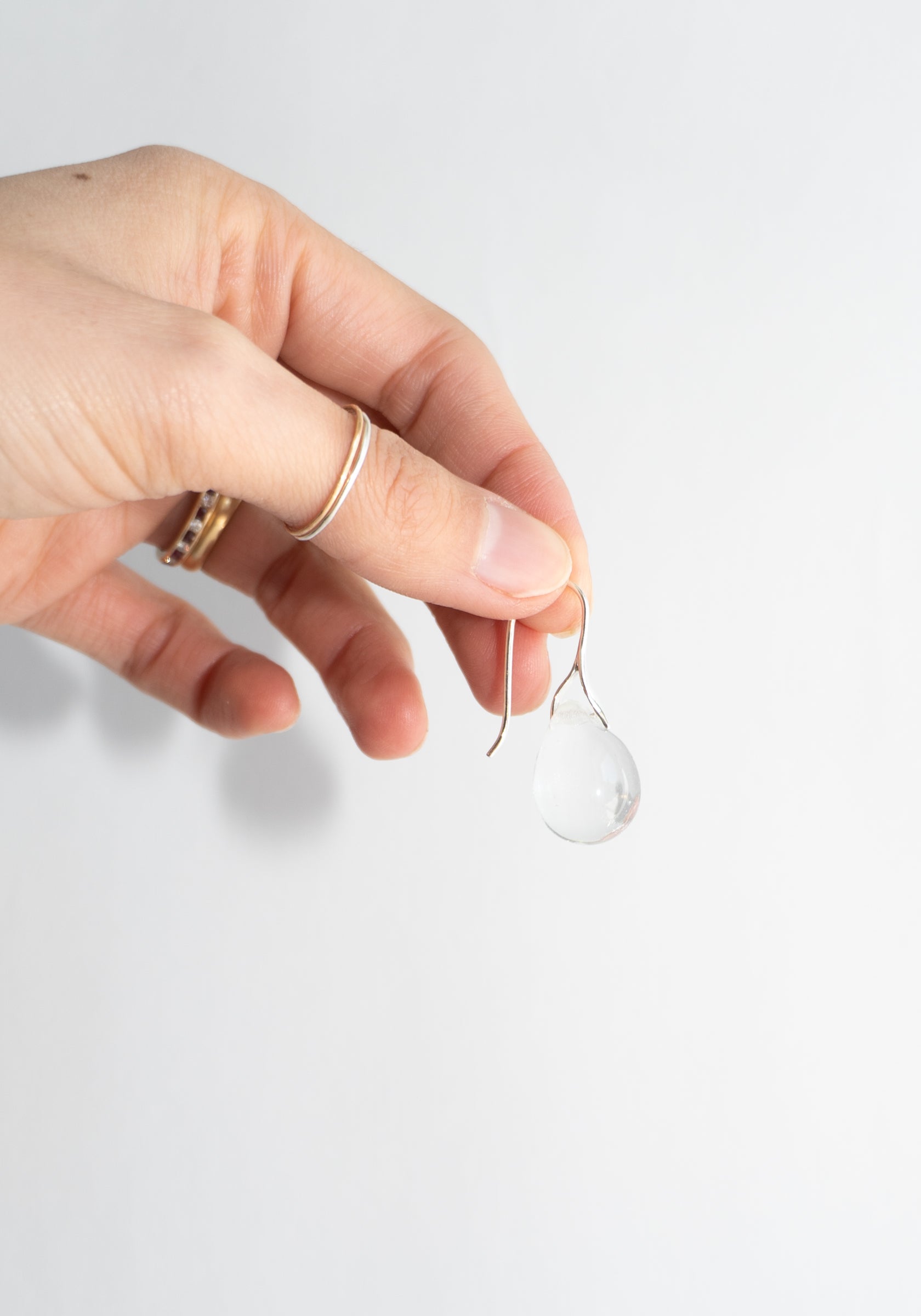 Sisi Joia Gota Midi Earrings in Clear – VESTIGE