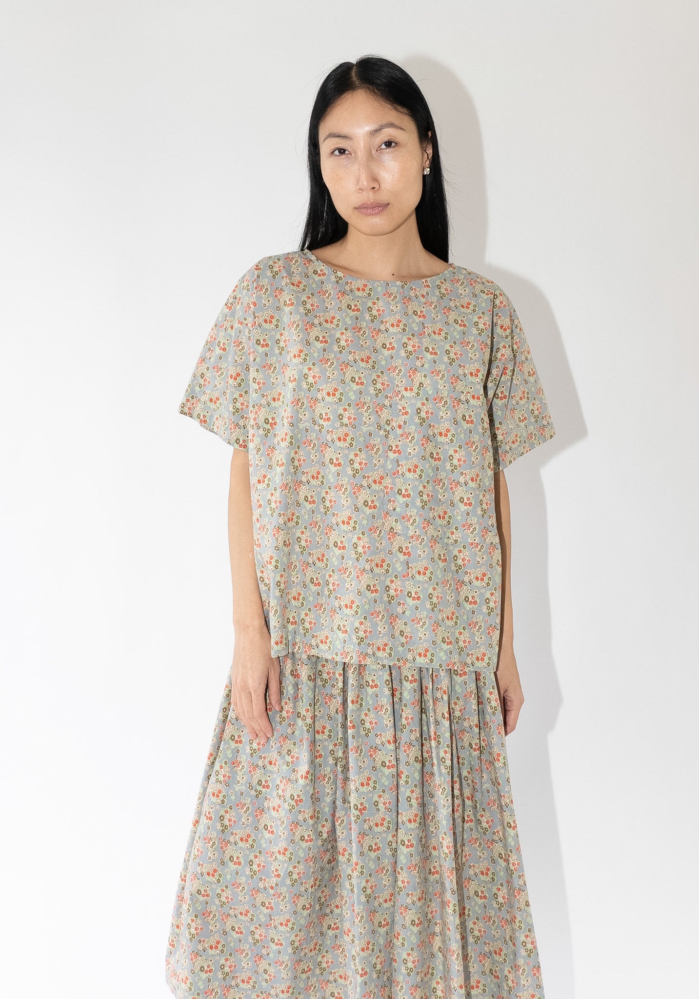 Friedrich Tee in Dusty Blue Floral