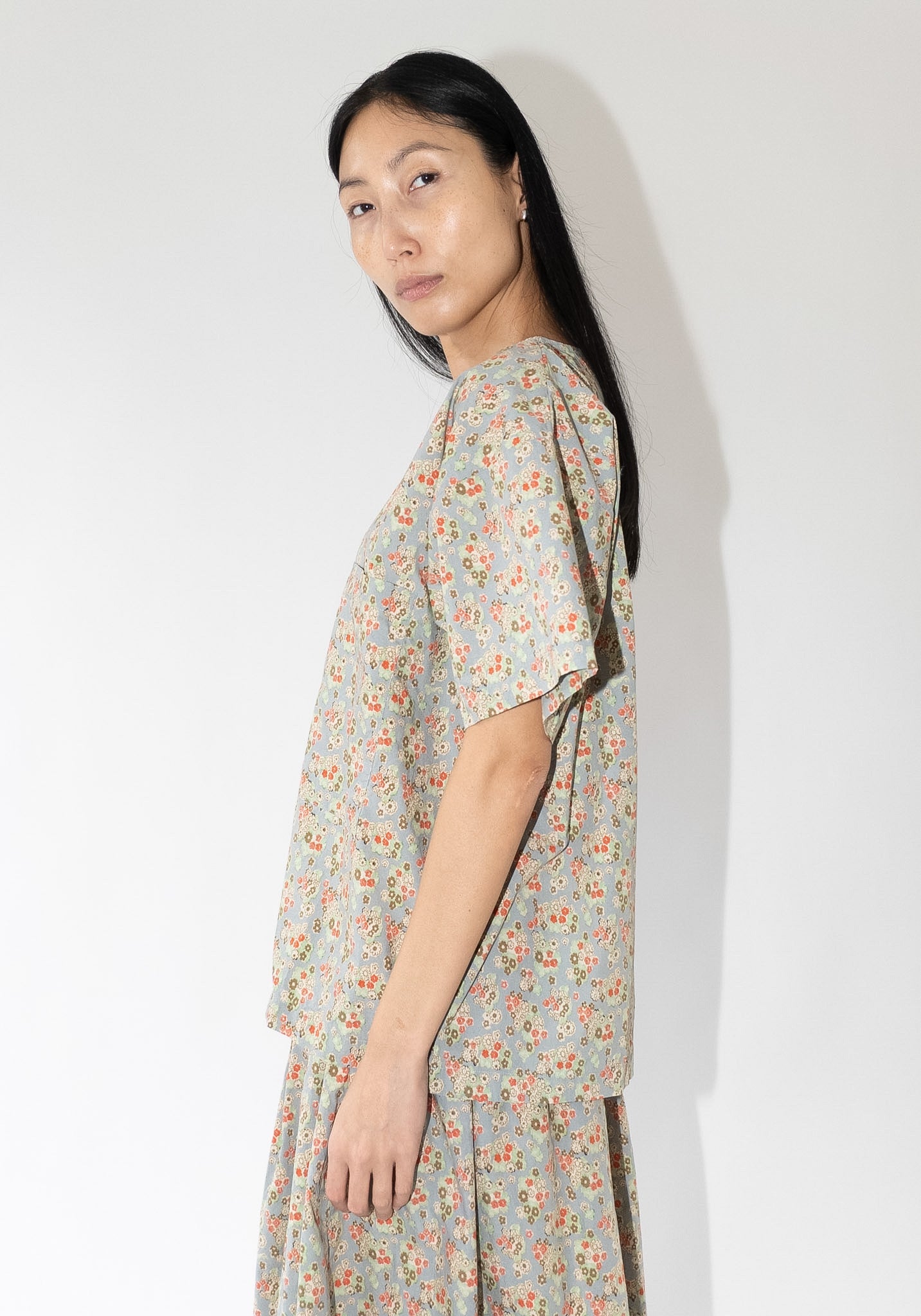 Friedrich Tee in Dusty Blue Floral