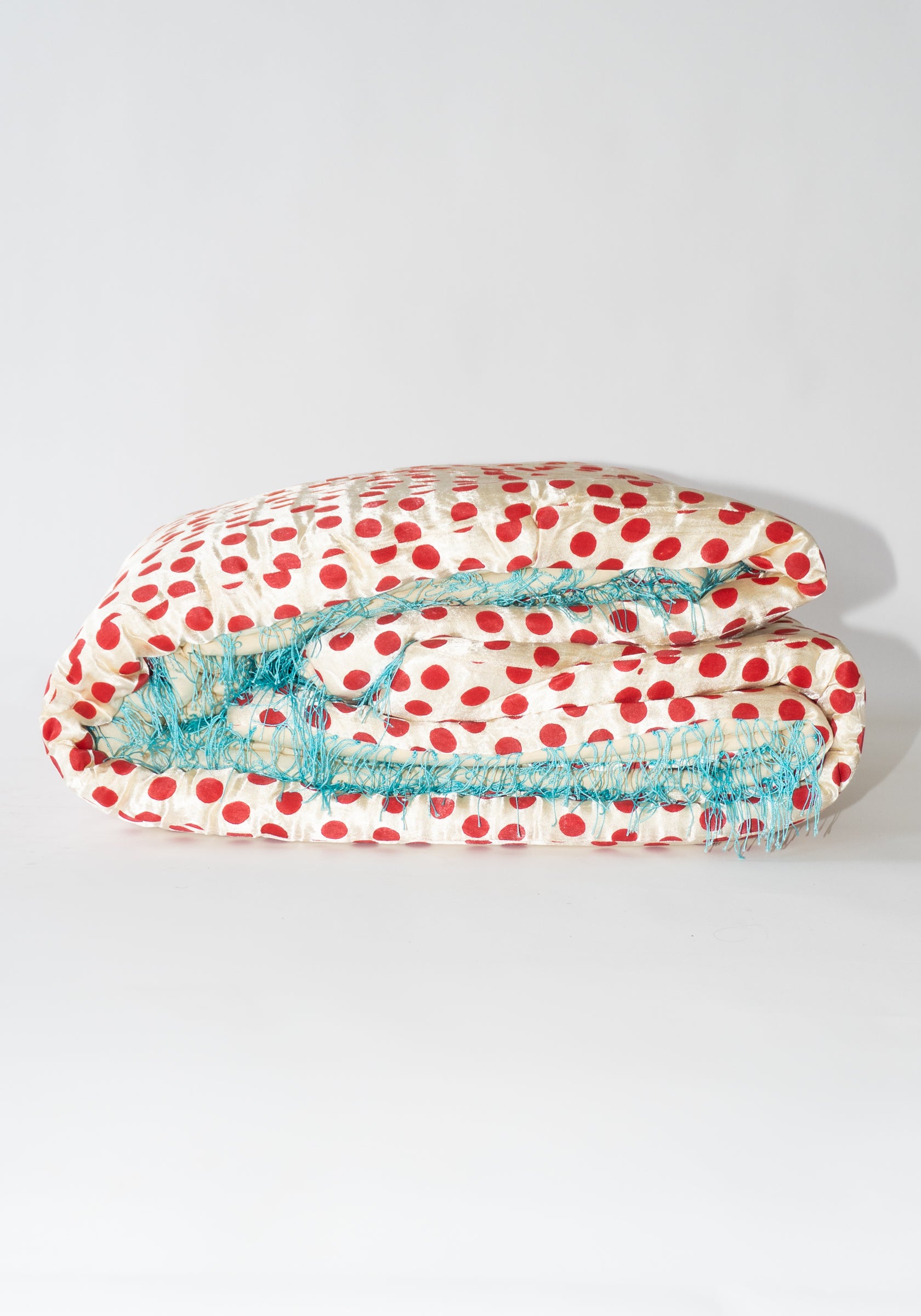 Tigra Tigra Blockprint Dot Puffy Quilt with Fringe in Cream and Red