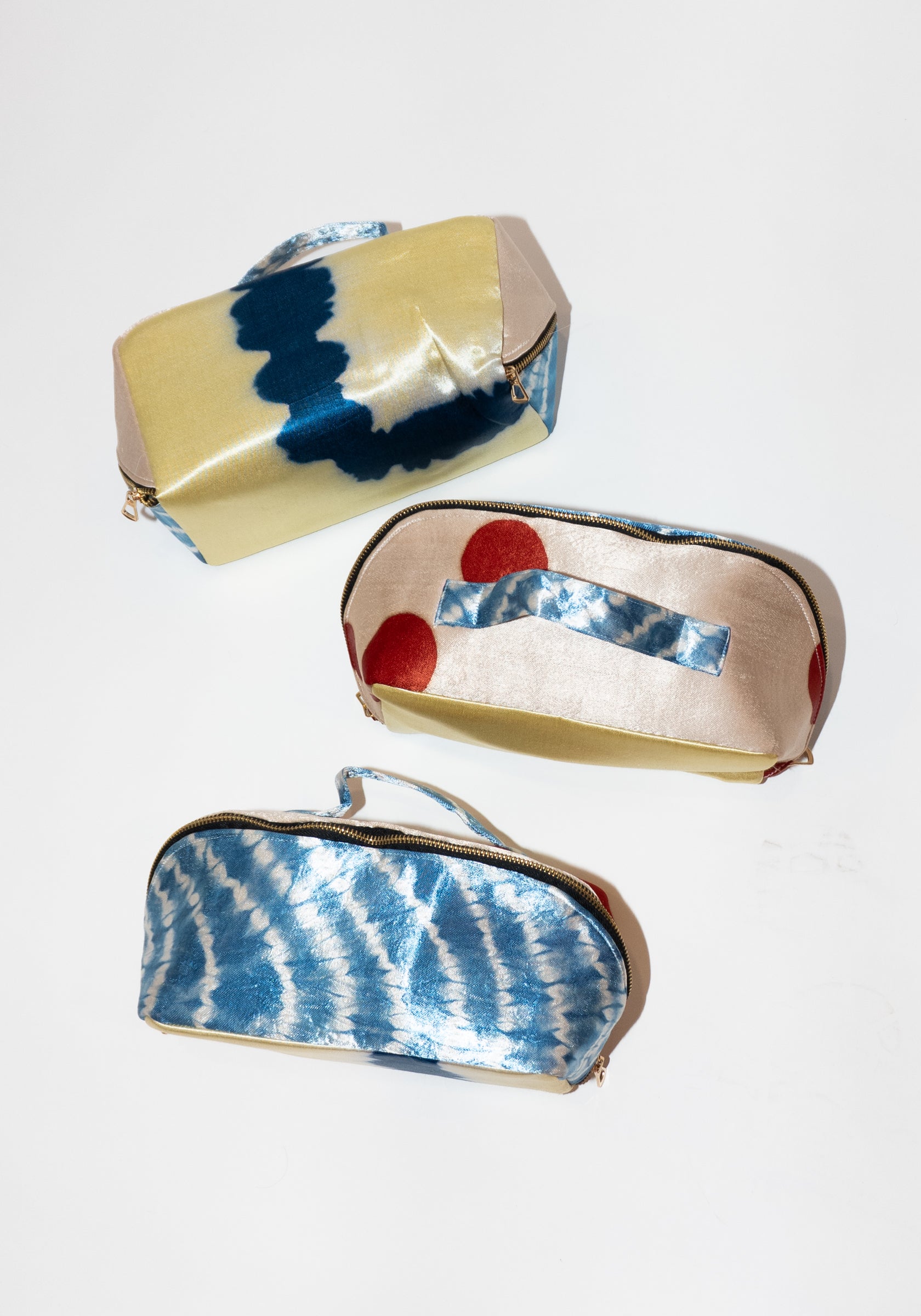 Tie Dye Silk Mashroo Travel Bag