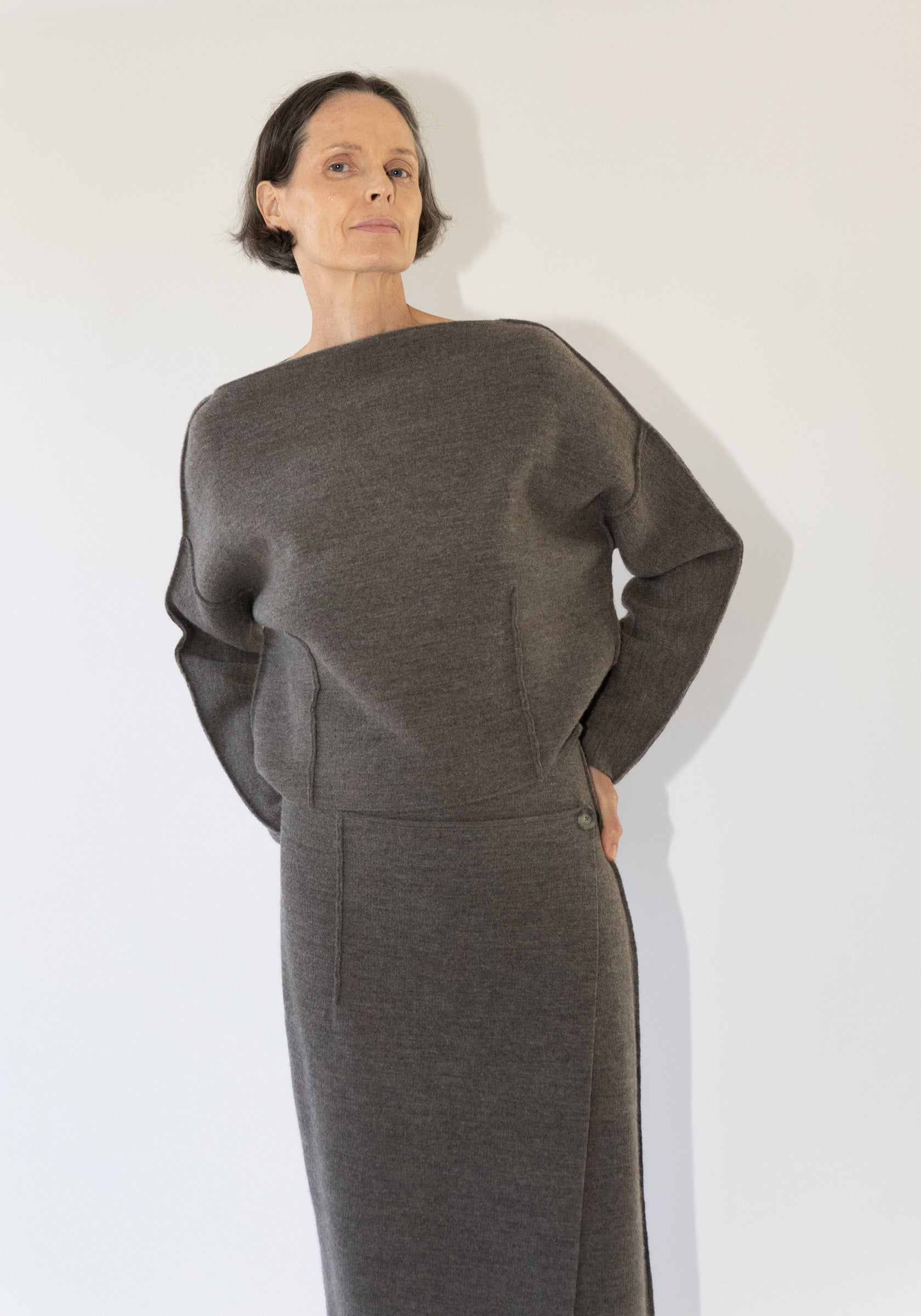 Lauren Manoogian ボートネックセーター Lauren Manoogian Double Knit Boatneck Sweater in Cinder – VESTIGE