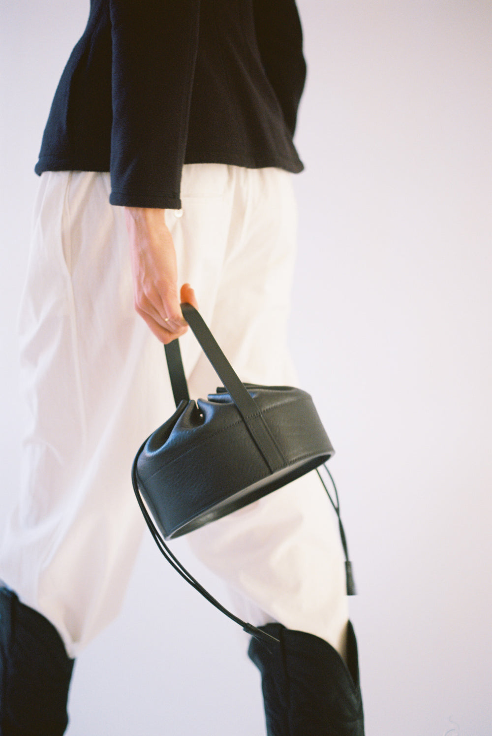 Cawley Leather Drawstring Collar Bag in Black