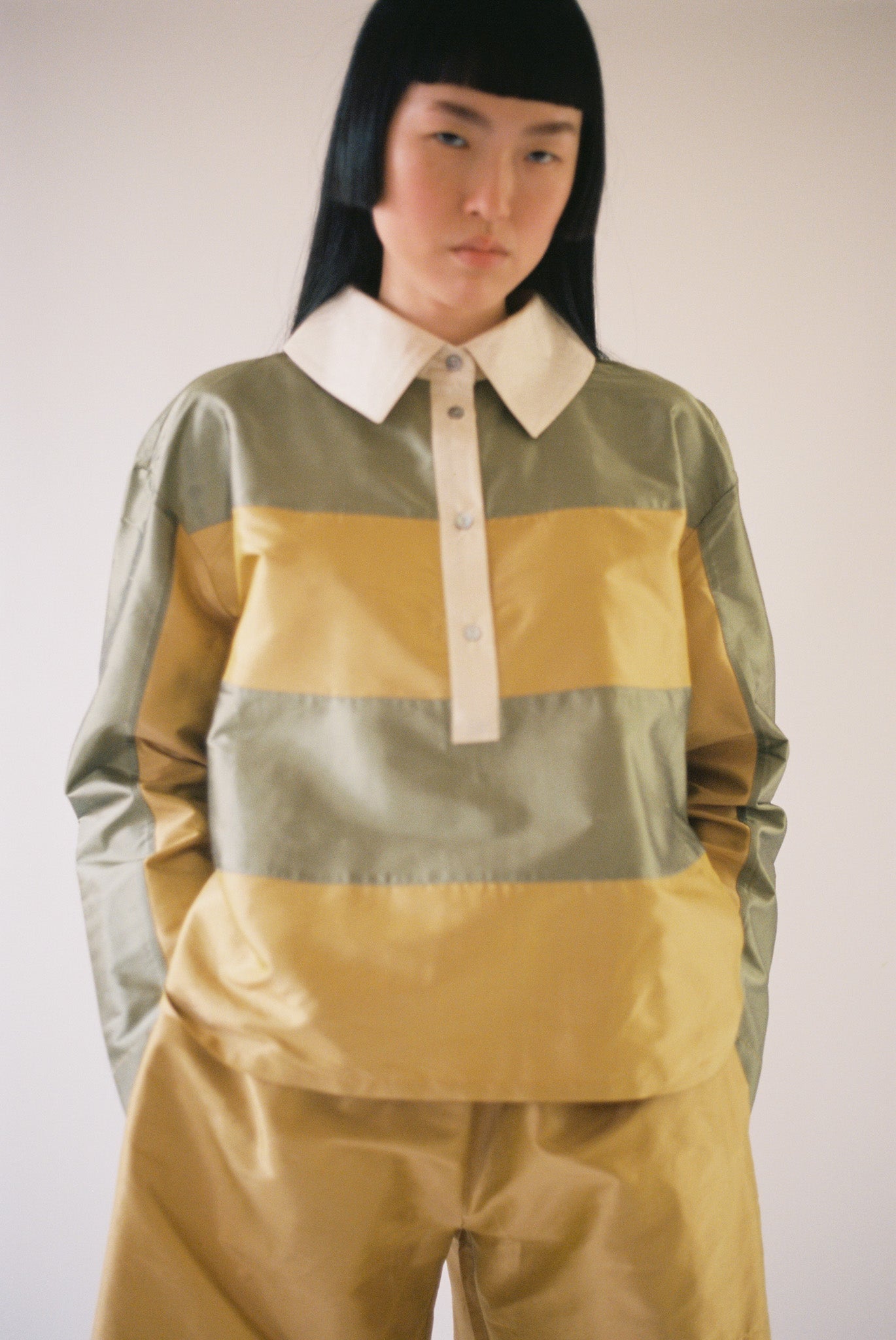 Clothing – Page 4 – VESTIGE