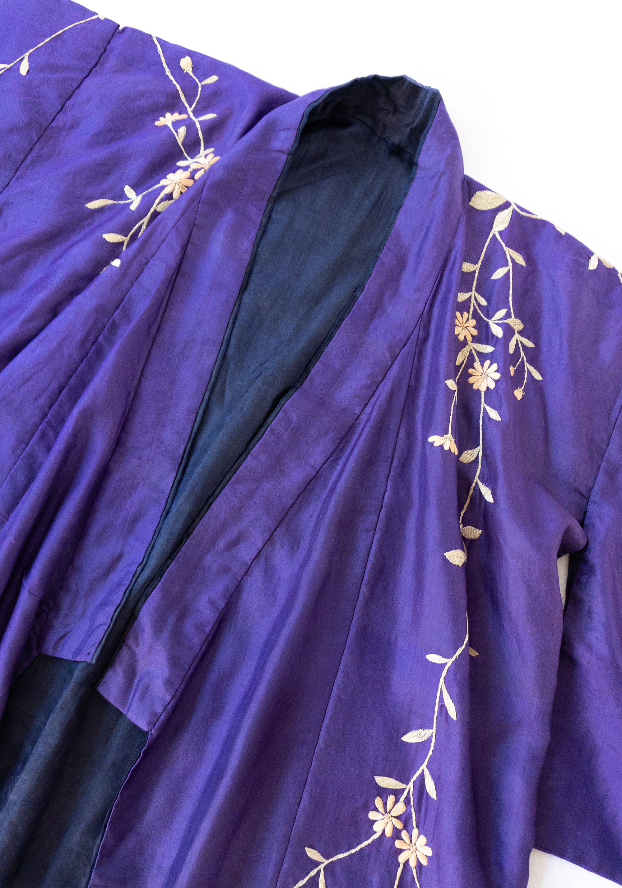 Vintage Long Floral Kimono in Deep Purple