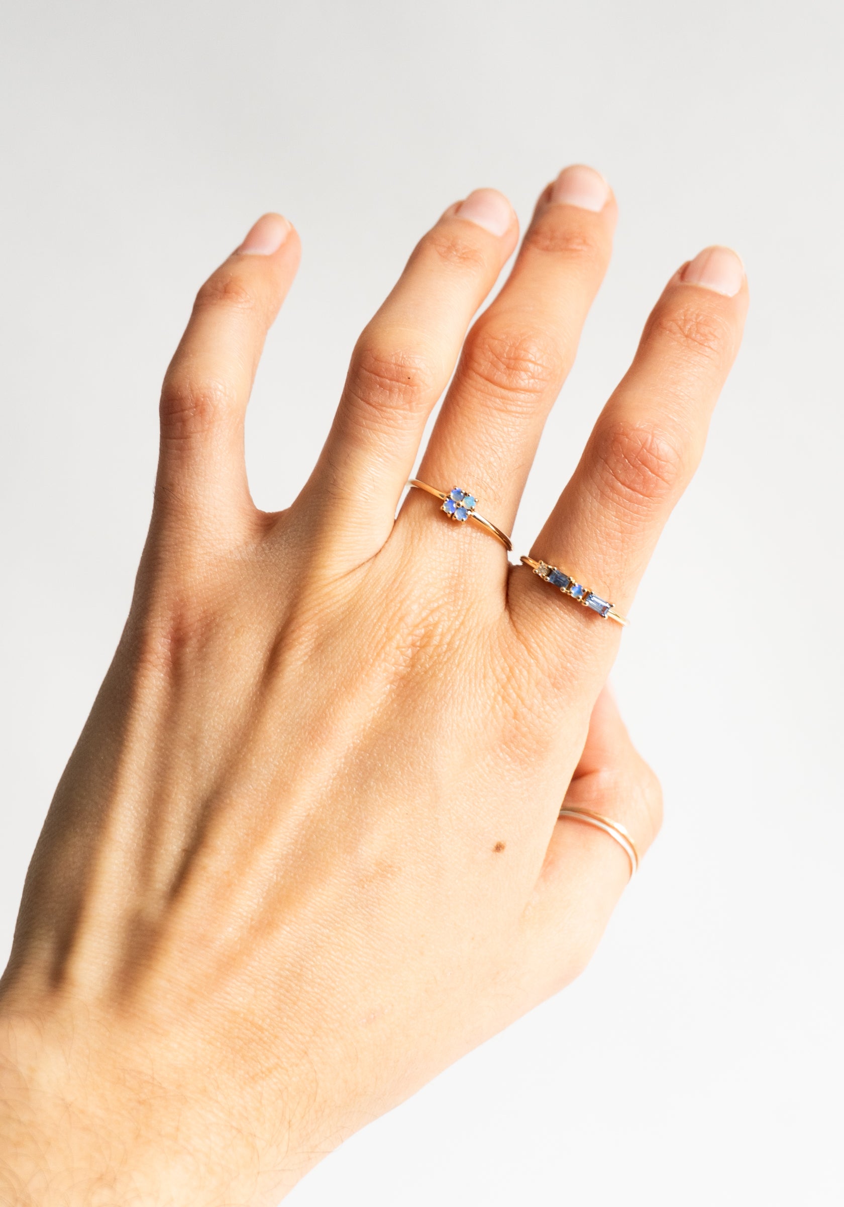 Wwake Pillar Ring