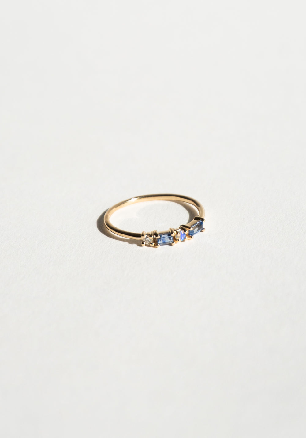 Wwake Pillar Ring