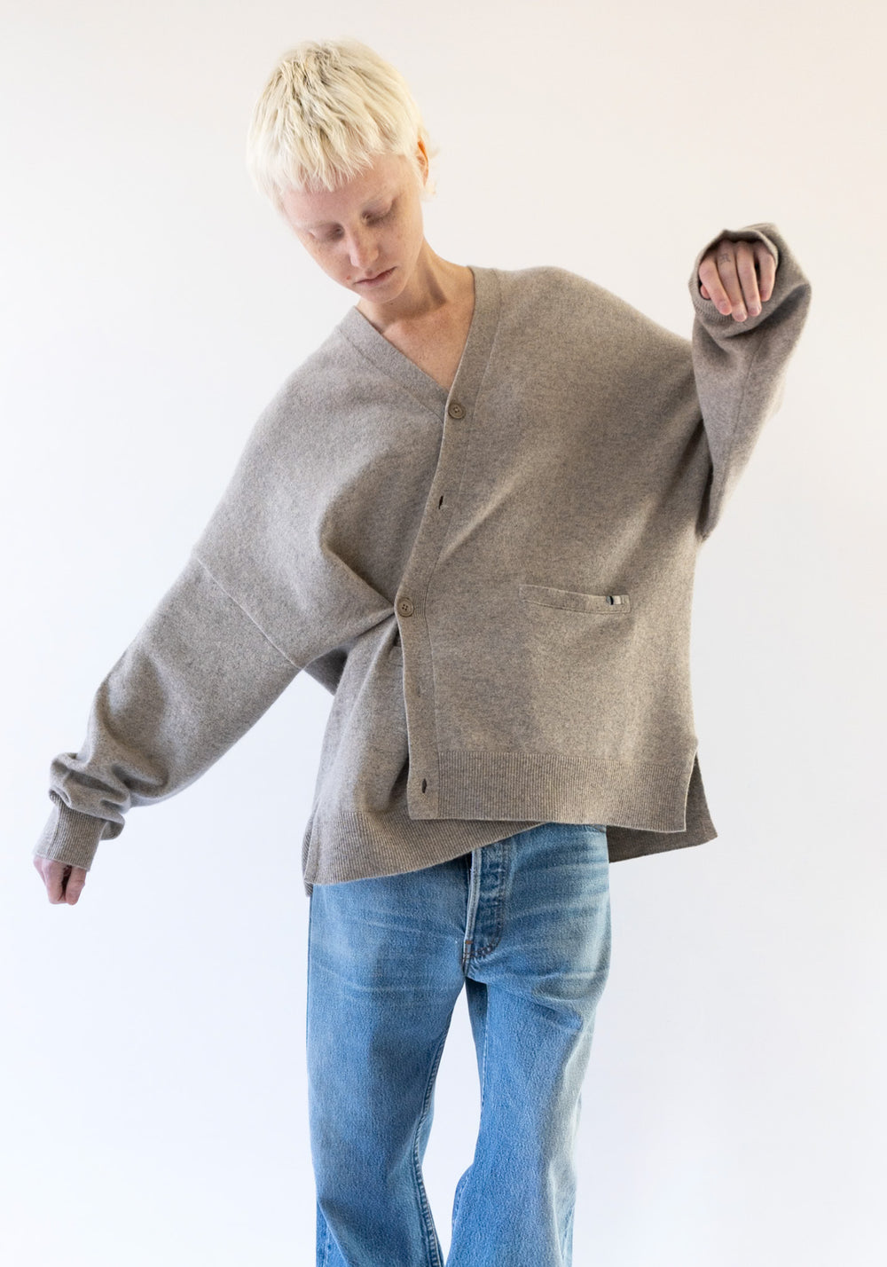 Extreme Cashmere Tokio Cashmere Cardigan in Moss